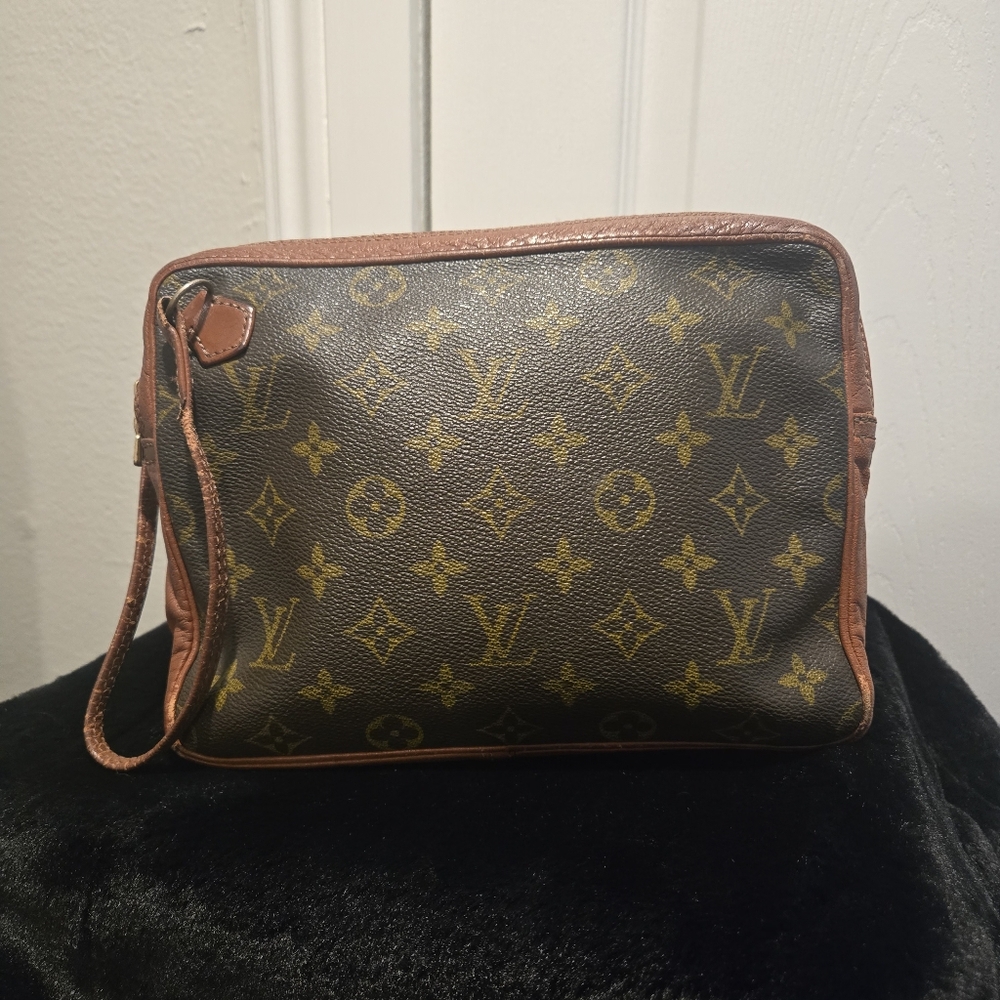 VINTAGE LV POCHETTE CLUTCH HAND BAG MONOGRAM LEATHER